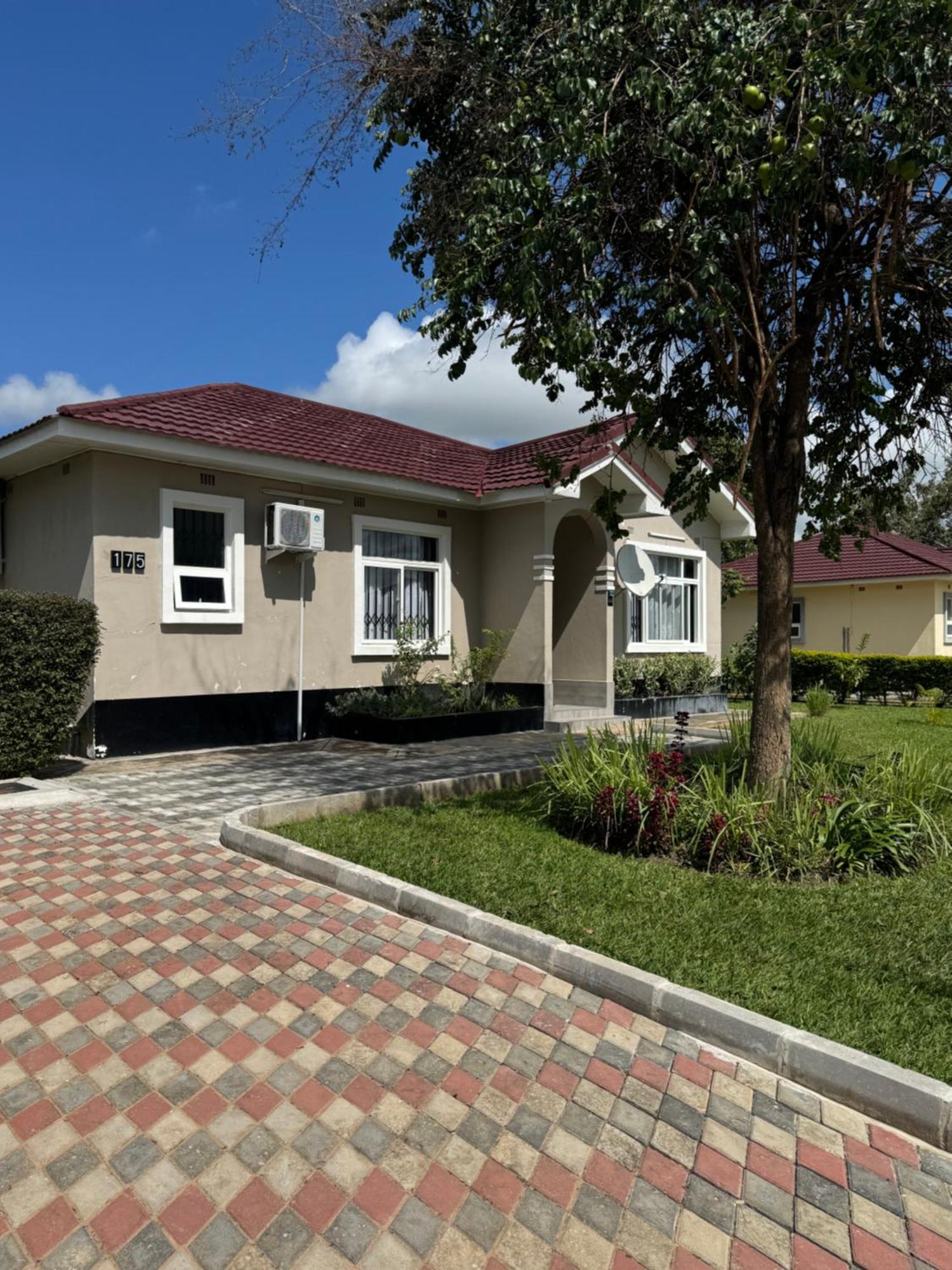 Silverest Sanctuary: Home Away From Home Lusaka Bagian luar foto